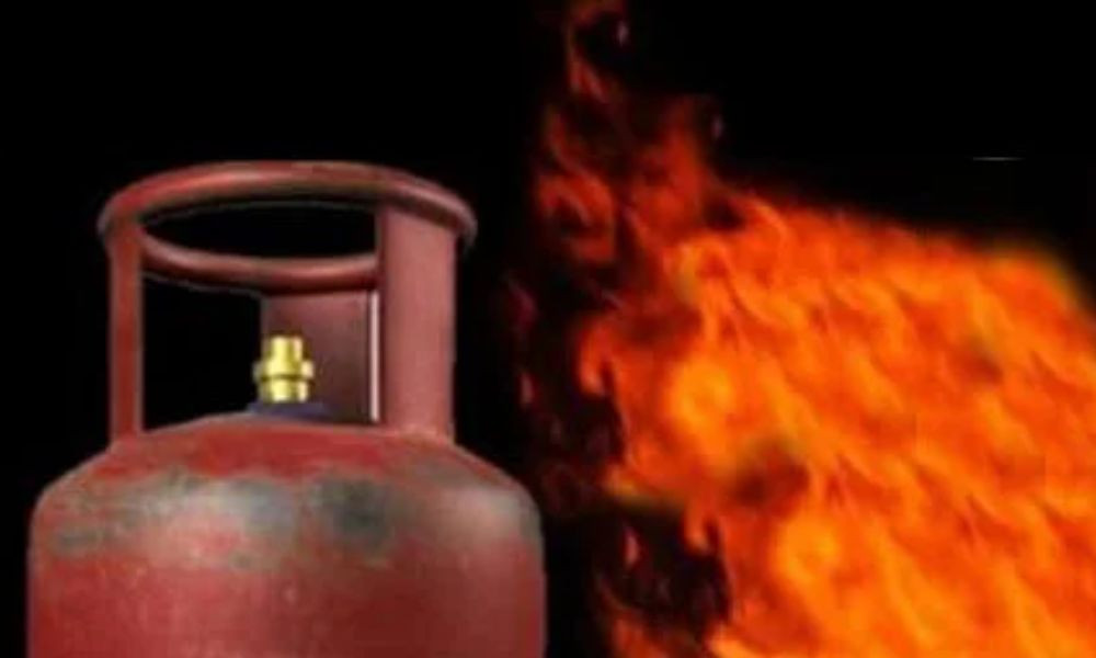 3 die as gas cylinder blasts in Natore